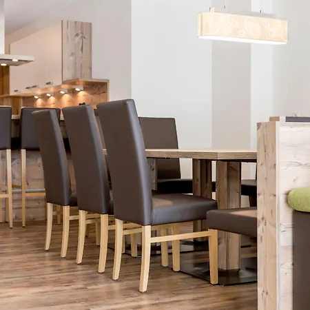 卡萨沙非尔公寓酒店