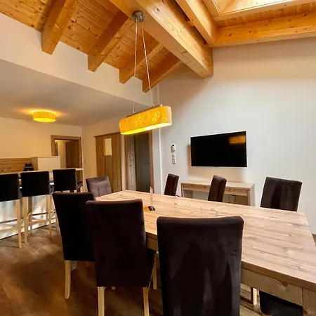 A Casa Saphir Appartement-hotel דירה זולדן